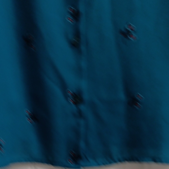 Top - Picture 7 of 16